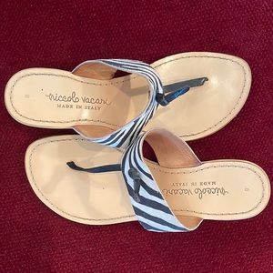 Nicollo Vacari Thong sandals